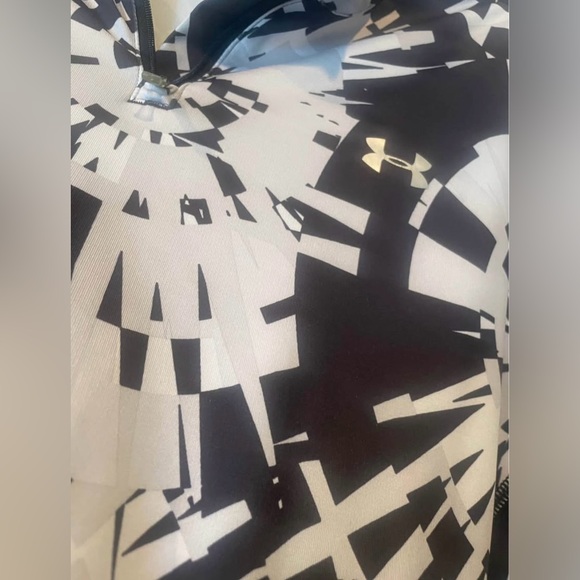 Under Armour ColdGear Fitted 1/4 Zip Pullover - Picture 4 of 4